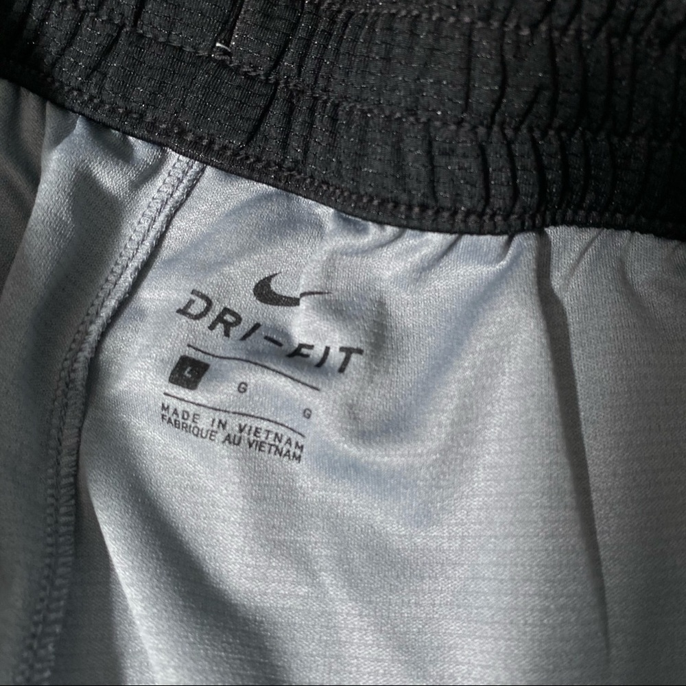❌Sold❌🆕NWT Nike Dri Fit DNA Shorts - Picture 8 of 10